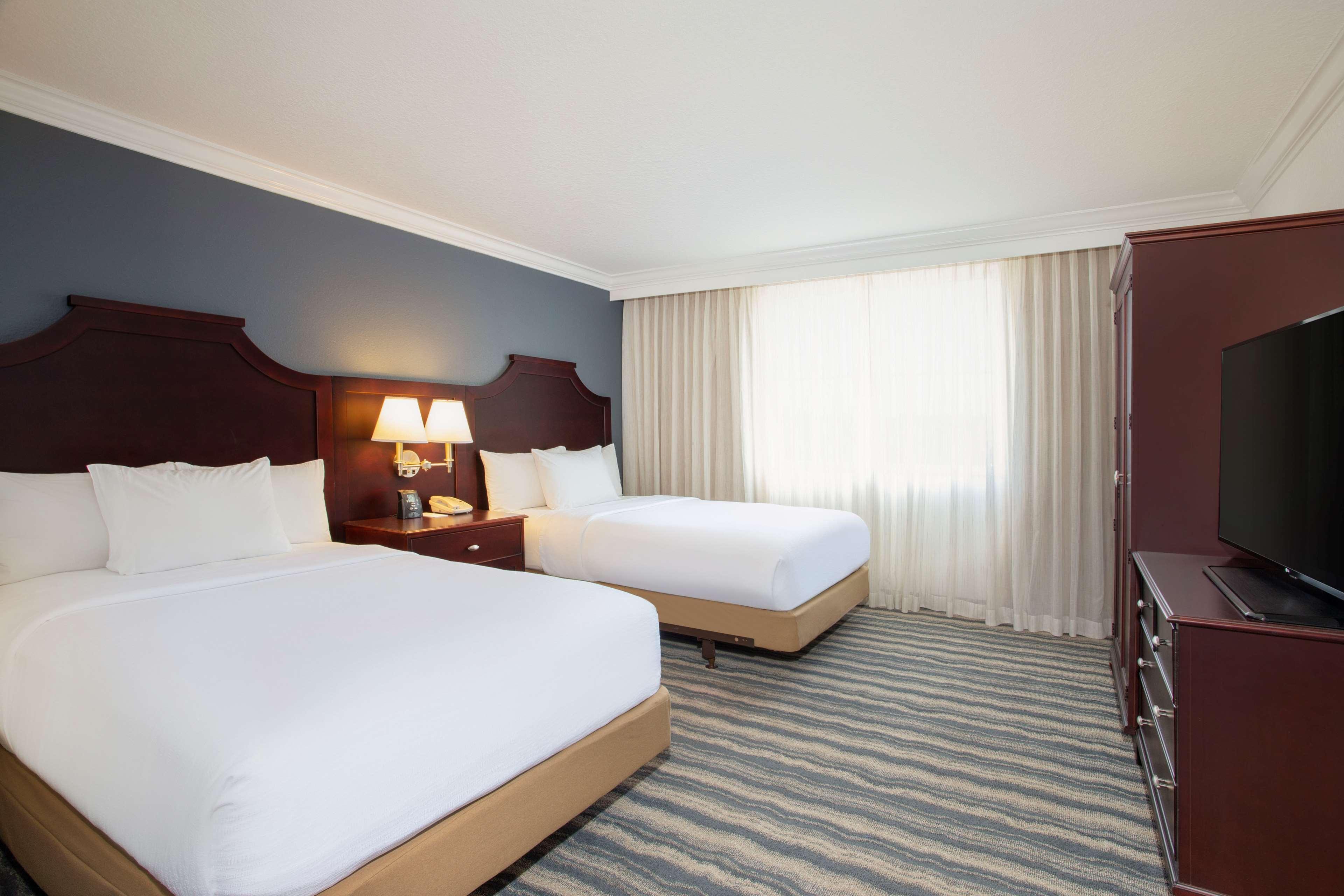 Embassy Suites By Hilton Tampa Brandon Heartland Kültér fotó