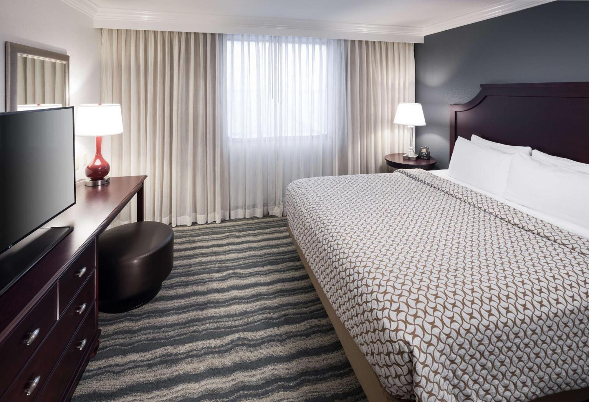 Embassy Suites By Hilton Tampa Brandon Heartland Kültér fotó