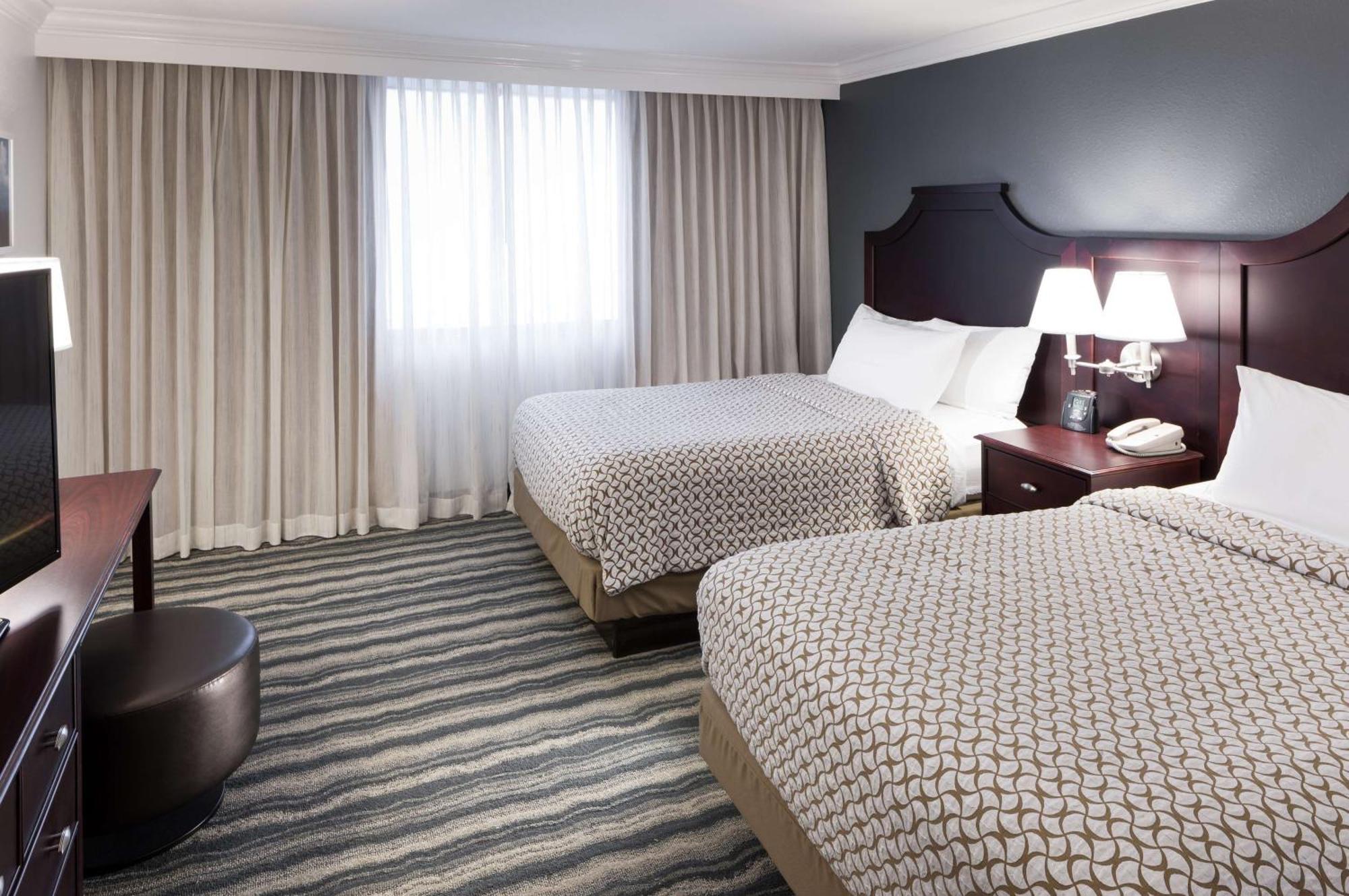 Embassy Suites By Hilton Tampa Brandon Heartland Kültér fotó
