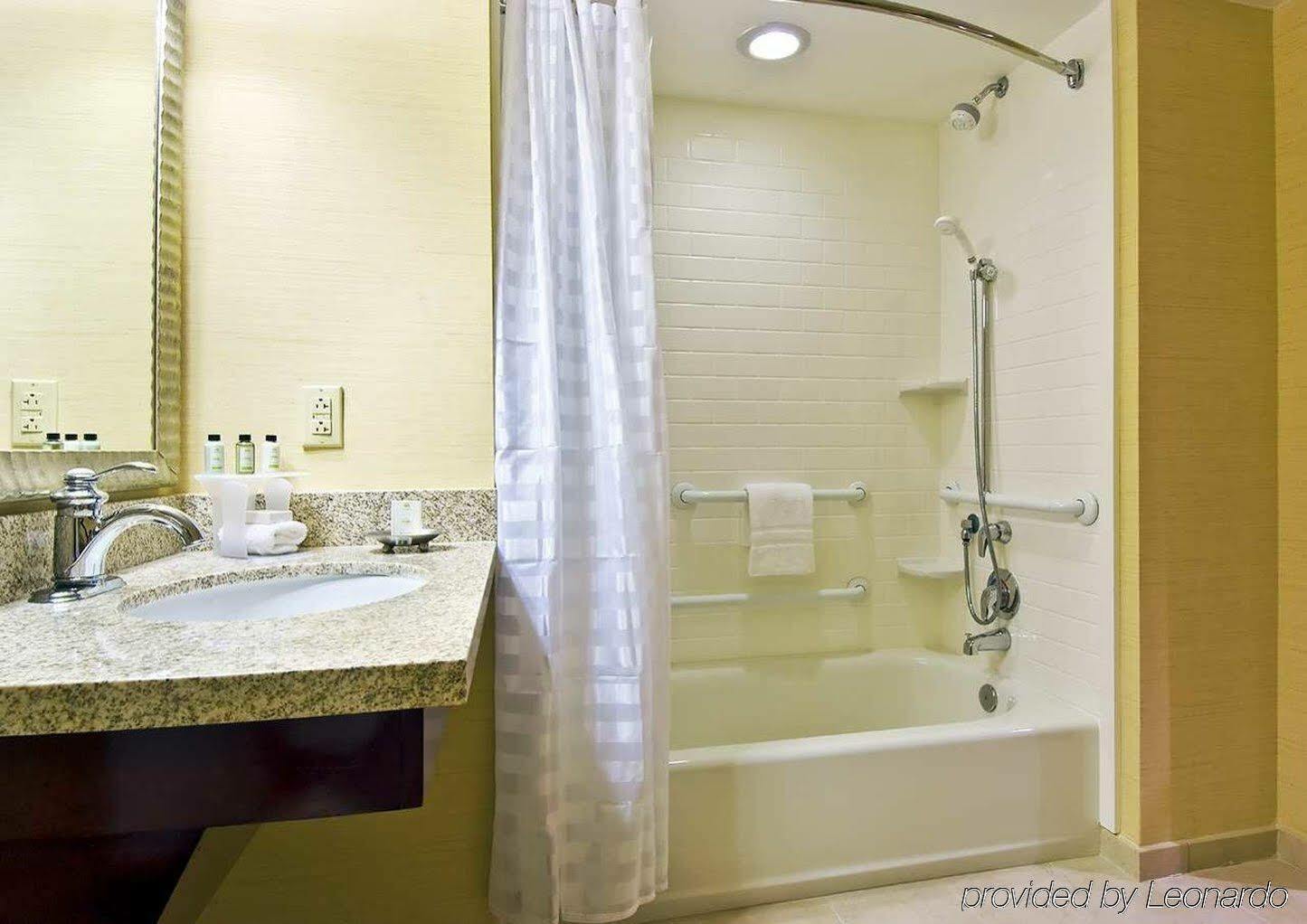 Embassy Suites By Hilton Tampa Brandon Heartland Kültér fotó